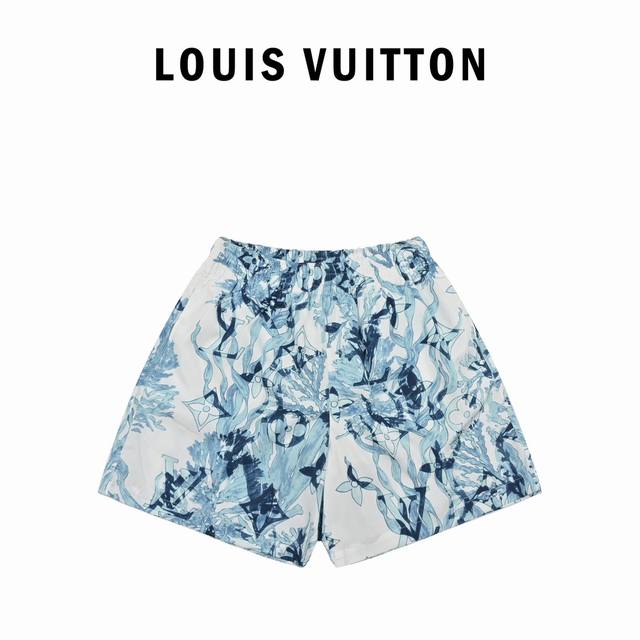 Louis Vuitton路易威登23Ss珊瑚海草印花短裤 这款清新的短袖衬衫采用本系列的monogram Aquagarden图案 其珊瑚和海藻叶以及水蓝色调